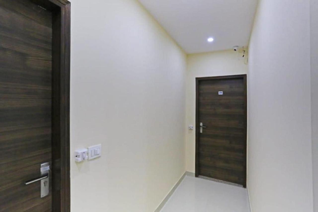 Hotel Mannat Bhera Enclave Nowe Delhi Zewnętrze zdjęcie